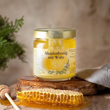 Acacia Honey with Honeycomb 500 g